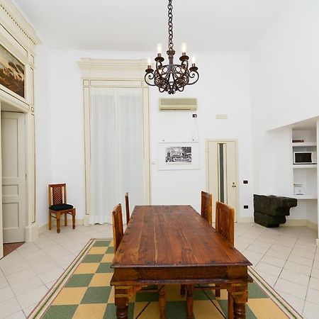 Апартаменты Residenza Santa Chiara Неаполь Экстерьер фото